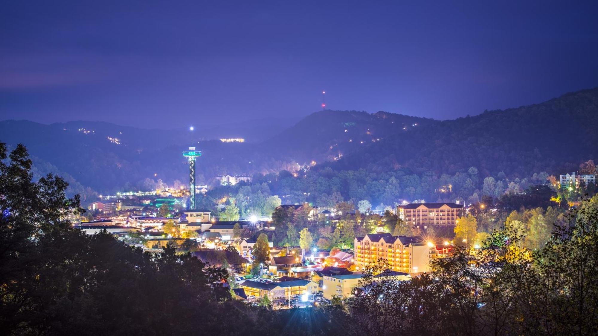 Majestic View Lodge, Amazing Views, Hot Tub, 1089 Free Tickets Each Paid Day, Dollywood And More Gatlinburg Exteriér fotografie