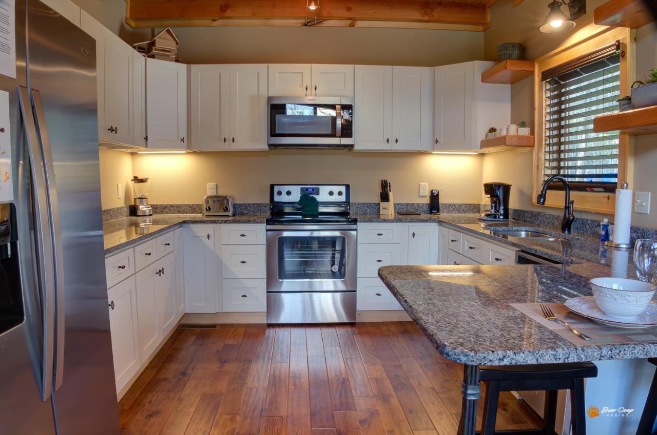 Majestic View Lodge, Amazing Views, Hot Tub, 1089 Free Tickets Each Paid Day, Dollywood And More Gatlinburg Exteriér fotografie