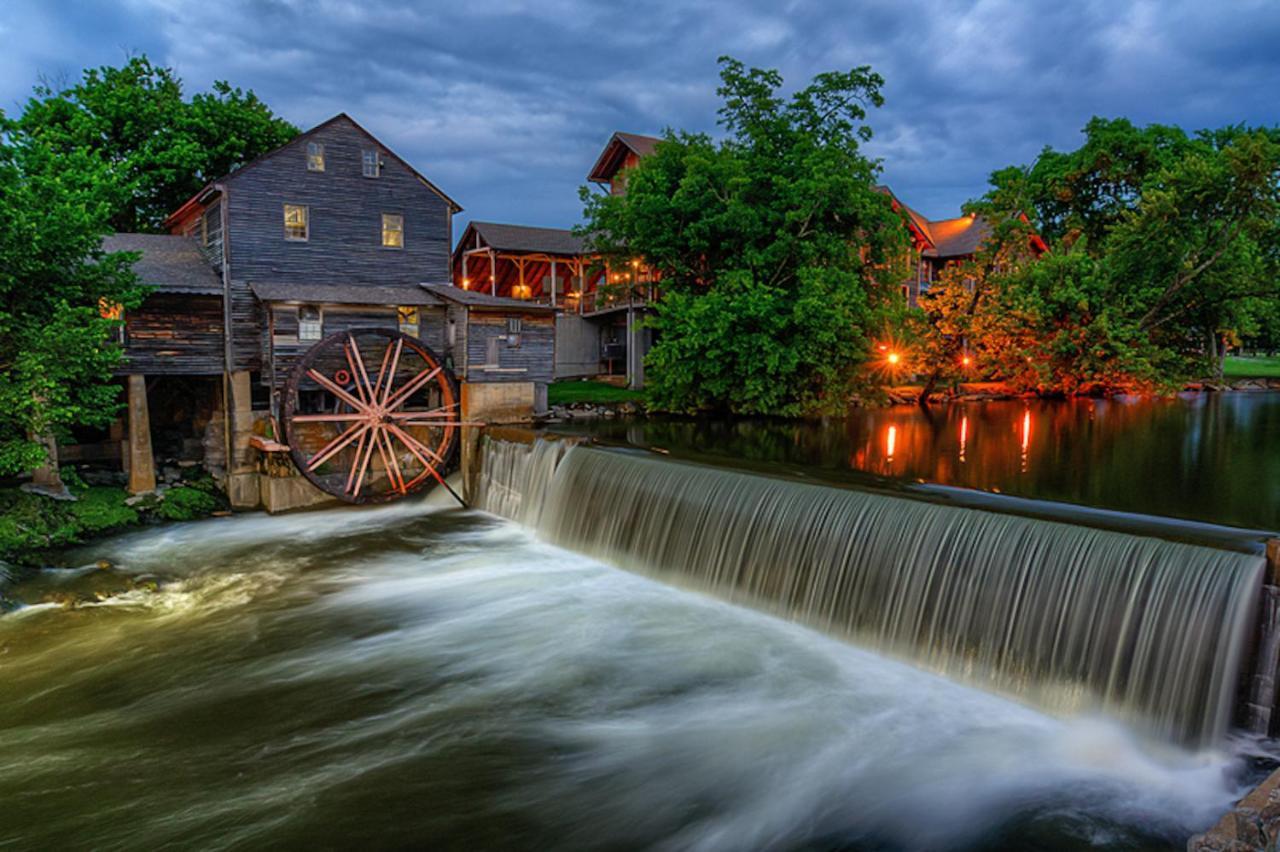 Majestic View Lodge, Amazing Views, Hot Tub, 1089 Free Tickets Each Paid Day, Dollywood And More Gatlinburg Exteriér fotografie
